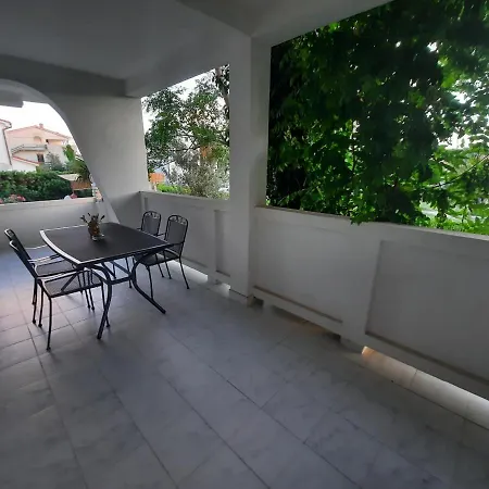 Amfora * Barbat na Rabu