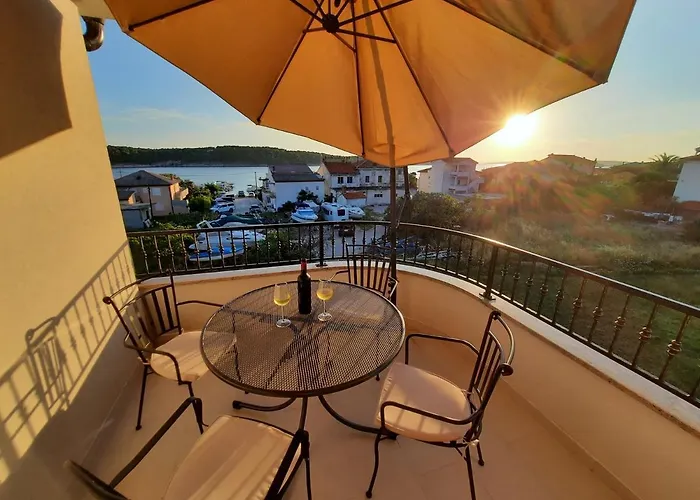 Amfora * Barbat na Rabu