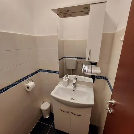 Amfora Apartment *