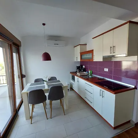 Amfora Apartment *