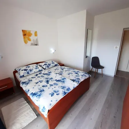 Apartment Amfora *