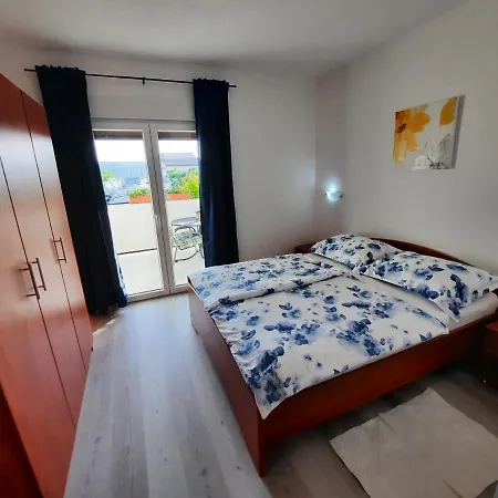 Apartment Amfora *