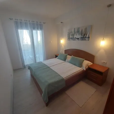 Amfora Apartment *