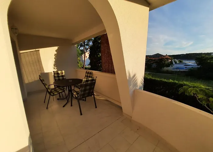 Daire Amfora Barbat na Rabu